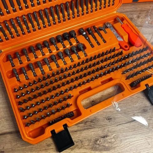 Набор бит и насадок Amartisan с трещоткой и удлинителями 258 предметов в кейсе