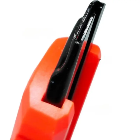 Канцелярський ніж, Металеве лезо Utility knife