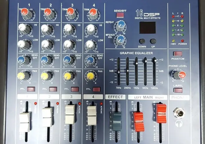 Звуковой микшерный пульт Yamaha MX 4200D-2A аудиокшер звуковой микшерный пульт 4-канальный усилитель