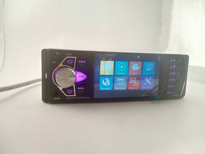Автомобільна Bluetooth магнітола PI 4023BT з пультом на кермо та великим екраном