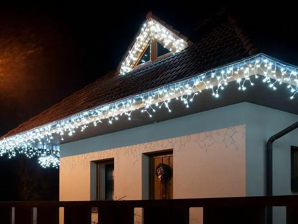 Новогодняя праздничная гирлянда бахрома 120 Led прозрачный провод 3х0.5 м