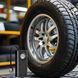 Портативний автомобільний компресор AND1322, насос від прикурювача 12V з манометром