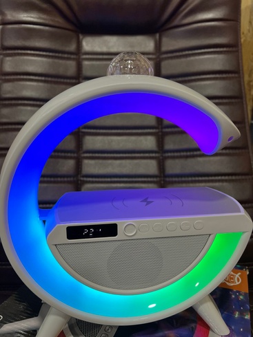 Розумний світильник колонка з будильником та диско кулею/Нічник з бездротовою зарядкою для телефону/Bluetooth-колонка, Білий