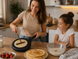 Сковорода для блинов электрическая CREPE MAKER / Антипригарный электрический блин / Погружная электроблинница