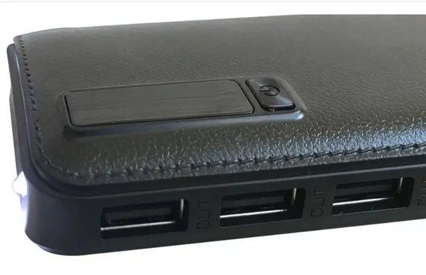 Портативне зарядне 20000 mahc екраном 3 USB + ліхтарик, павер банк, Power Bank