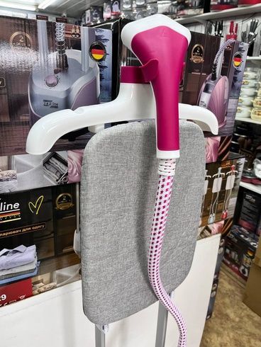 Отпариватель вертикальный для одежды со стойкой Zepline ZP-129 3000W Красный