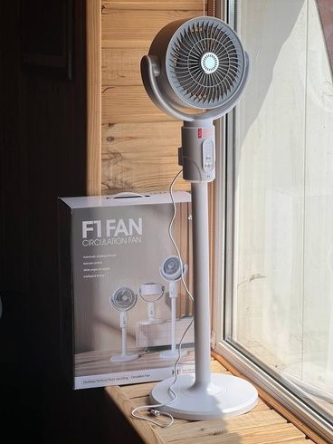 Підлоговий вентилятор LY-960 з 5 режимами, таймером та регулюванням висоти Midsummer