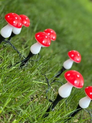 Декоративна гірлянда &laquo;Мухомори&raquo; із сонячною батареєю, 8 режимів свічення 8 шт