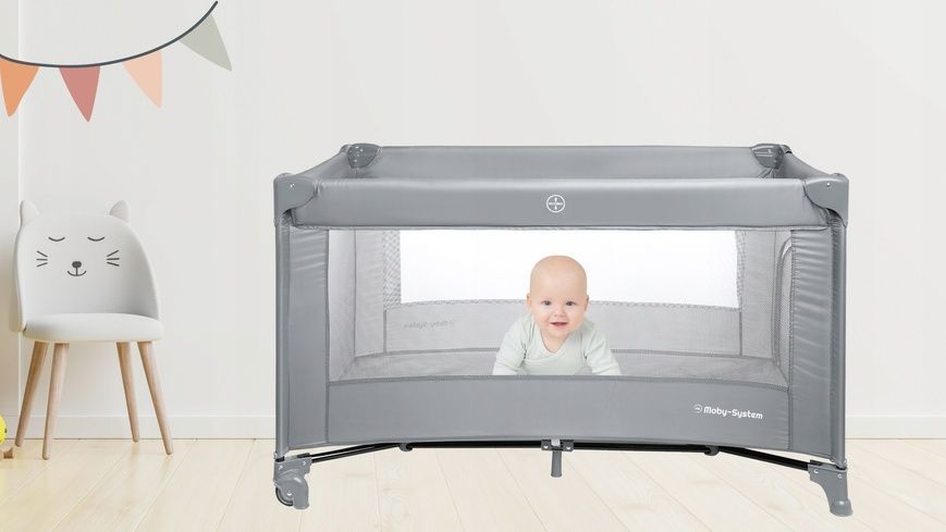 Детская складная кроватка-манеж Moby-System Happy Traveller Basic с раскладным матрасом, сумкой, колесиками и боковым выходом, 126 x 66 см