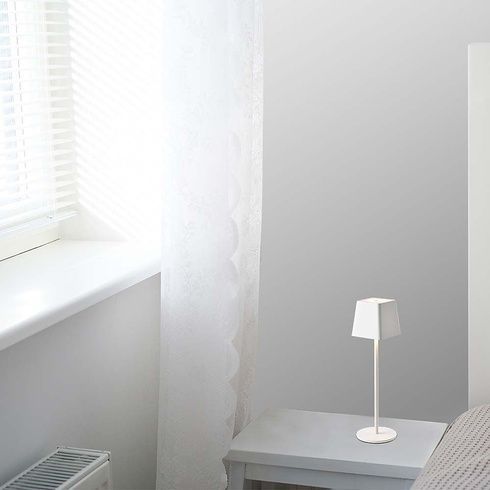 Лампа настольная аккумуляторная Cozy в скандинавском стиле 5 Вт 5200mA 2402 Белая