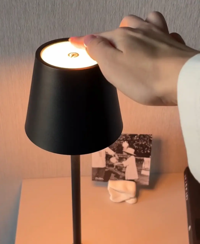 Лампа настільна акумуляторна Cozy у скандинавському стилі 5 Вт 5200mA 2401 Чорна