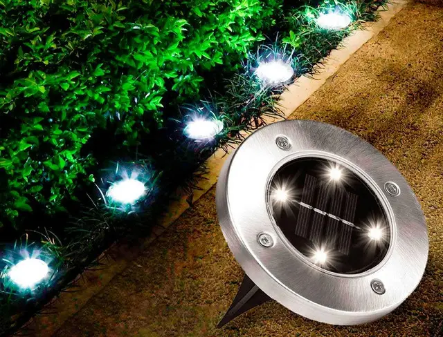 Садовый уличный светодиодный фонарь-подсветка на солнечной батарее Solar Pathway Lights 4шт 12см