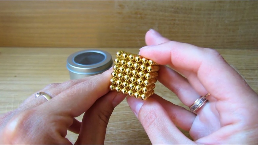 Головоломка Неокуб золотий NeoCube у боксі 216 кульок металевий 5 мм
