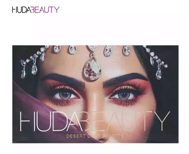 Палетка тіней від Huda Beauty Desert 17 кольорів
